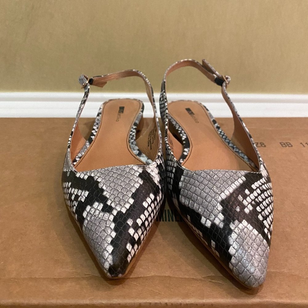 Matiko Lori Point Toe Slingback Flats